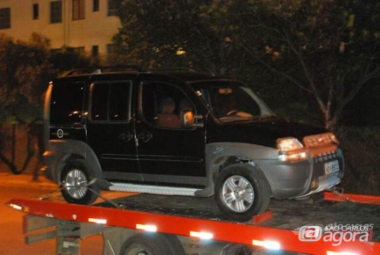 Fiat Doblô que foi recuperado pela Força Tática - 