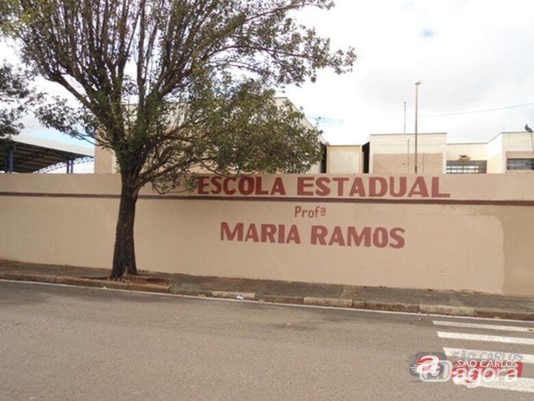 Professora da escola Maria Ramos foi afastada das atividades. (foto: Danilo Moreno) - 