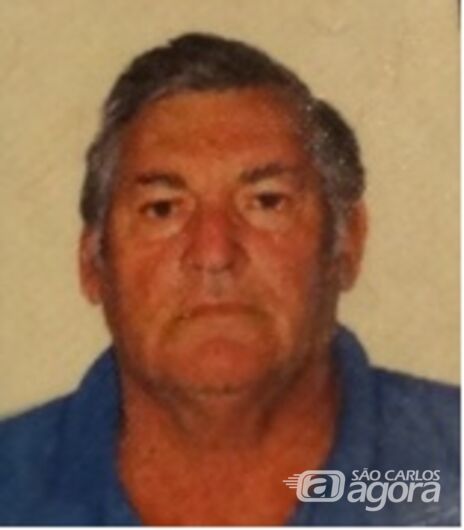 Motorista morreu ao tentar atravessar a rodovia. - 