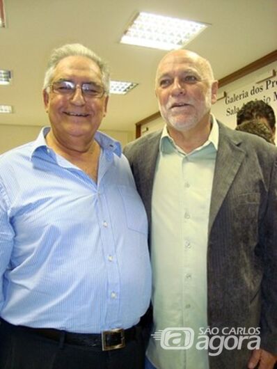 Prefeito Oswaldo Barba com o sócio diretor da Graal, Antônio Eduardo Rocha Alves - 