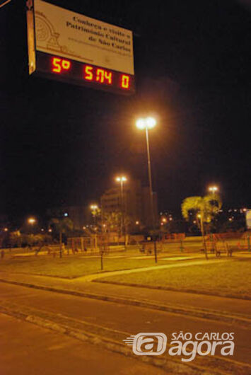 Termômetro do Parque do Kartódromo registrou 5°C. (Foto: Vinicius Neo / SCA) - 