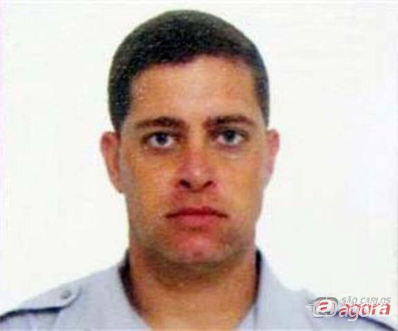Sargento foi morto com 17 tiros na noite de ontem. (foto Araraquara.com) - 