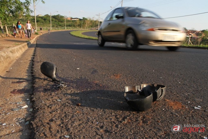 Araraquara: Motociclista morre ao bater em poste no Jardim Adalberto Roxo. (Foto: Araraquara.com) -