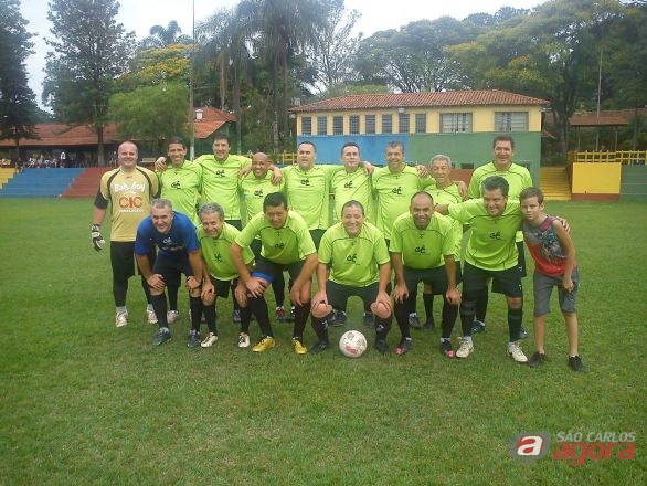 Foto Cascudo: Jogadores em pé - Cleber - Jamil - Fabião - Névoa - Capi - Guga - Márcio - Mathias - Ghidini / Jogadores agachados - Júnior - Célio - Reginaldo - Zefa - Fabinho - Pico. (Foto Divul -