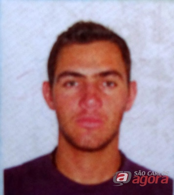 Corpo de Josiel, 23, foi encontrado por populares. (foto Marcos Rogério/SCA). -