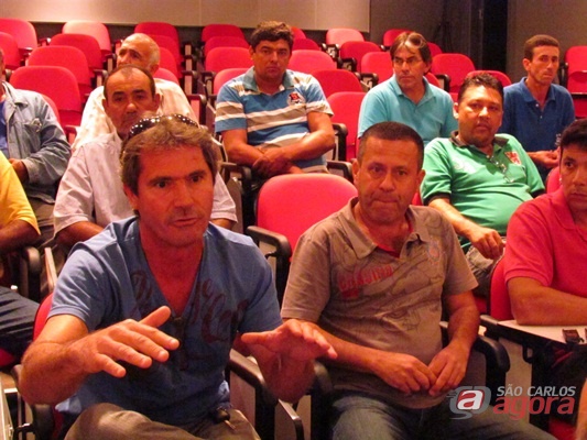 Caçambeiros afirmam que preço do aluguel da caçamba terá reajuste de mais de 120%. (Foto: Tiago da Mata / SCA) -
