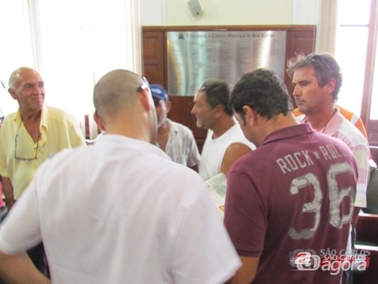 Caçambeiros se reúnem com vereadores. (Foto: Tiago da Mata / SCA) - 
