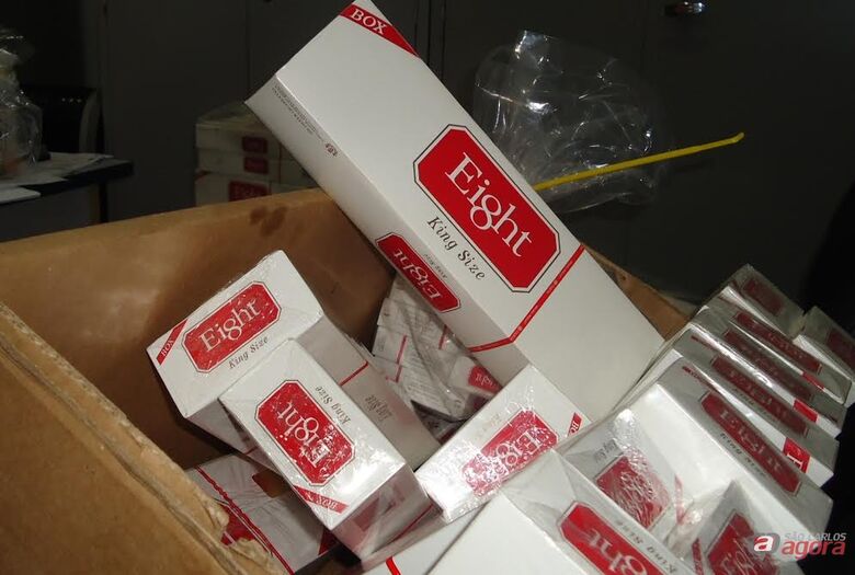 Cigarros contrabandeados foram apreendidos em operação. -