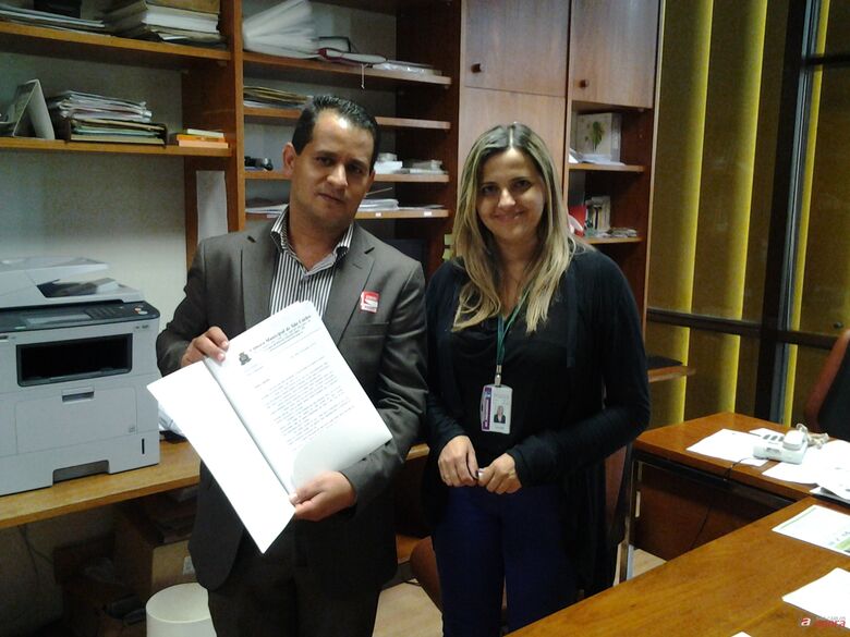 Roselei encaminhou solicitações a deputados federais para recursos visando melhorias em São Carlos. -