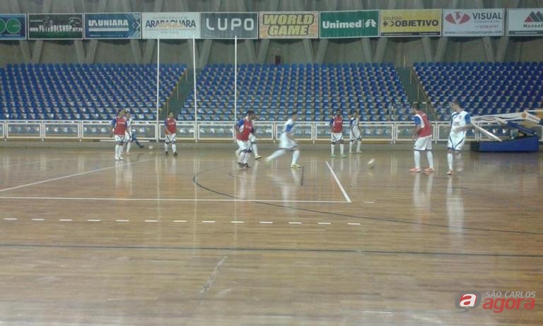 Asf durante treino: equipe de futsal tenta o ‘quase’ impossível no Paulista Divulgação -
