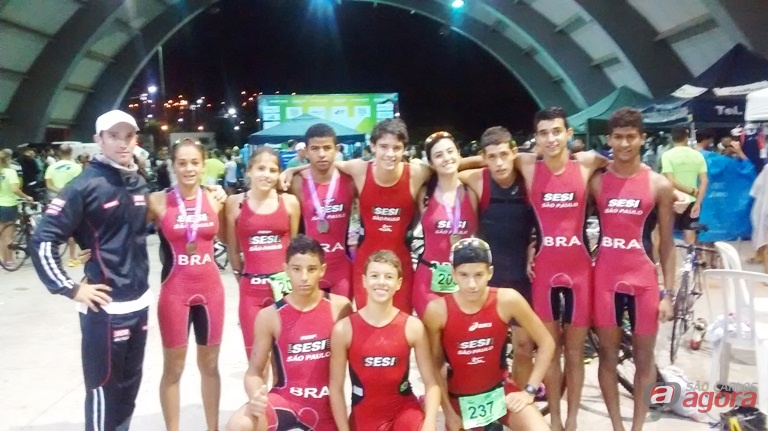 Integrantes do time são-carlense que irão integrar a seleção brasileira no Mundial Escolar de Triathlon Divulgação -