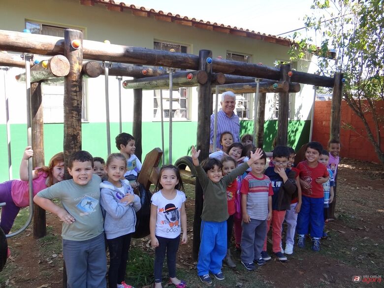 Marquinho e alunos do Cemei Walter Blanco -