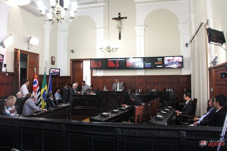 Plenário da Câmara durante sessão que aprovou a LDO-2016 em primeiro turno no último dia 18 -