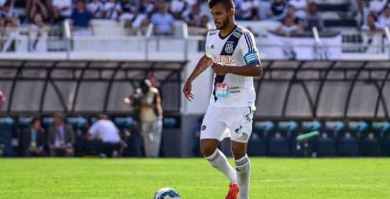 Ponte lutou ate o fim, mas não conseguiu superar o Galo Mineiro. Foto: PontePress/Fábio Leone -