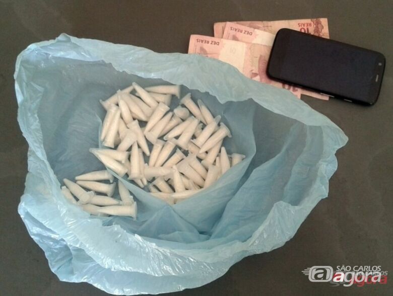 Cocaína foi apreendida pela Polícia e caso será investigado. Foto: Osni Martins - 