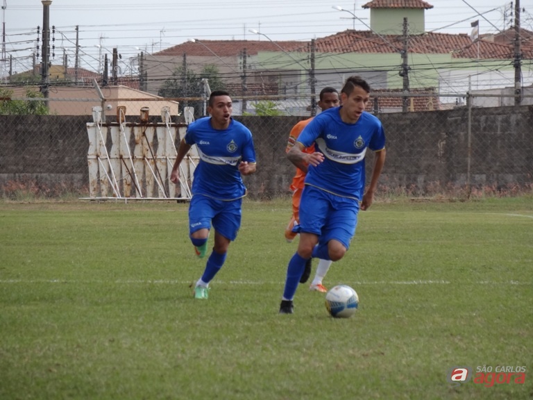 Lance do jogo em que o São Carlos bateu o Elosport no Luisão. Foto: Marcos Escrivani -