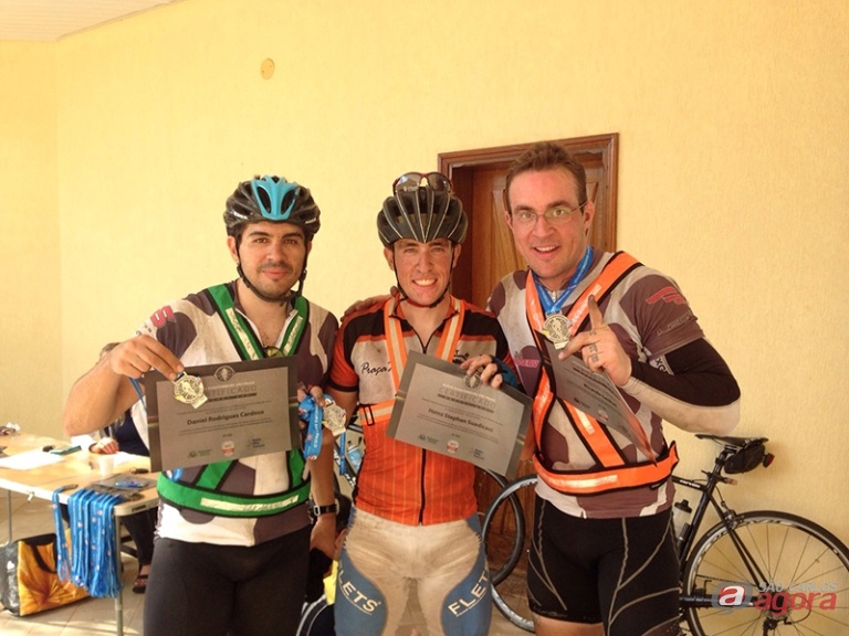 São-carlenses comemoram o bom resultado conquistado na competição. Foto: Divulgação -