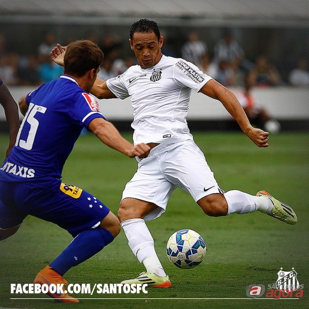 Ricardo Oliveira foi decisivo e marcou o gol da vitória santista. Foto: Facebook Santos FC -