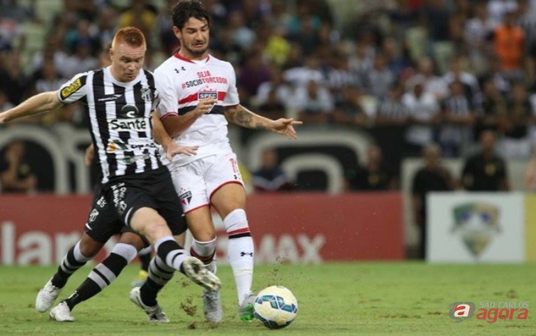 Pato marcou o terceiro gol do São Paulo. Foto: Rubens Chiri/saopaulo.net -