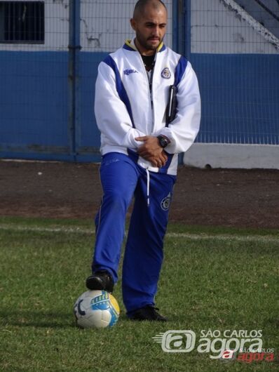 Pensativo, Guanaes pensa na equipe ideal para encarar o Olé Brasil. Foto: Marcos Escrivani - 