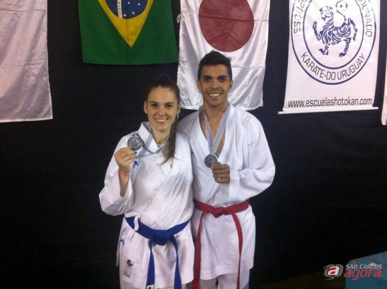 São-carlenses comemoram a conquista de medalhas em Maldonado. Foto: Divulgação -
