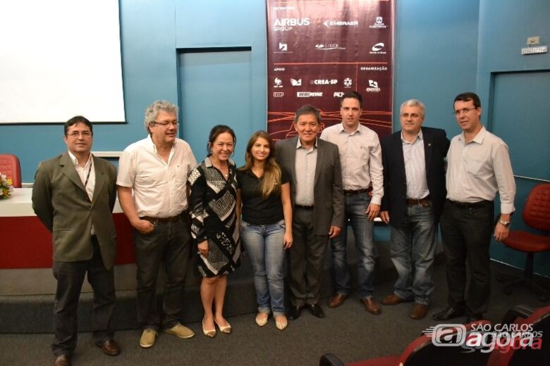 Kurimori, que é o primeiro presidente do CREA a visitar a Universidade, se reuniu com os representantes de departamentos das várias engenharias no auditório do CCET. Foto: DIvulgação - 