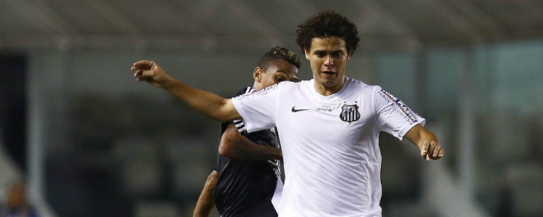Victor Ferraz foi um dos destaques da vitória santista. Foto: www.santosfc.com.br -