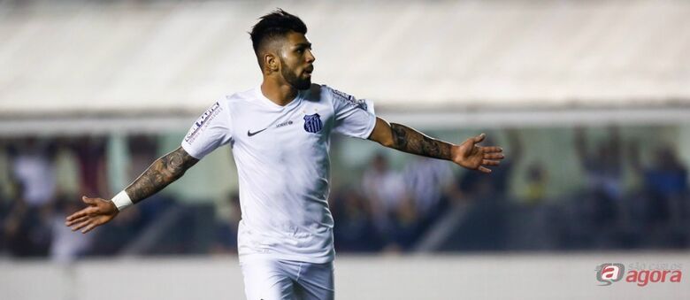 Gabriel comemora gol. Vitória coloca Santos na briga pelo G4. Foto: Ivan Storti/Santos FC -