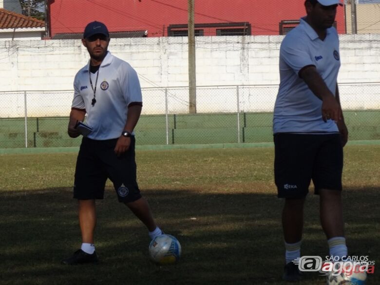 Guanaes exige comprometimento e seriedade dos atleta. “Nada está ganho, ainda”. Foto: Marcos Escrivani - 