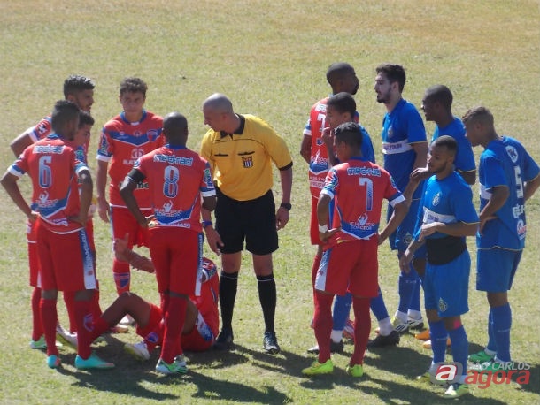 Com três jogos do São Carlos em seu currículo, Gonçalves não traz boas lembranças para a torcida são-carlense. Foto: Rovanir Frias/SCFC -