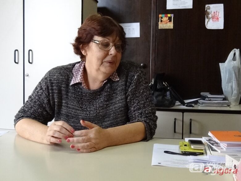 Regina Célia, secretária de Educação, pediu exoneração do cargo. (foto Marcos Escrivani) - 