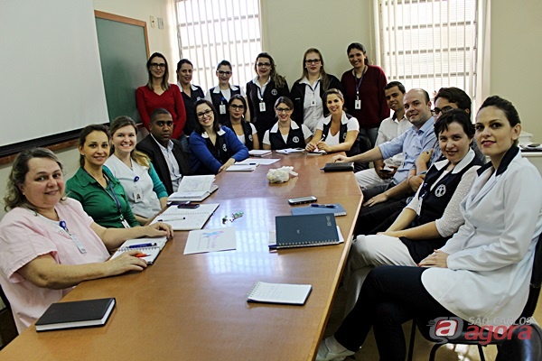 Grupo de Humanização da Santa Casa de São calos promove atividade cultural e de qualificação durante esta semana -