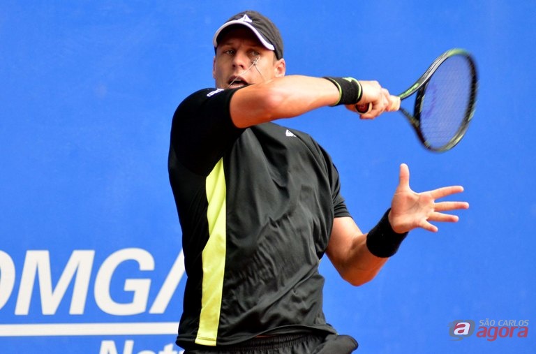 Em busca de uma vaga na chave principal do torneio, Hocevar encara mais um talento da nova geração, João Menezes. Foto: João Pires/FotoJump -