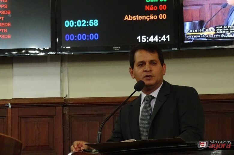 Roselei quer implantação de travessias seguras. Foto: assessoria de imprensa CMSC/Thiago Jacot -