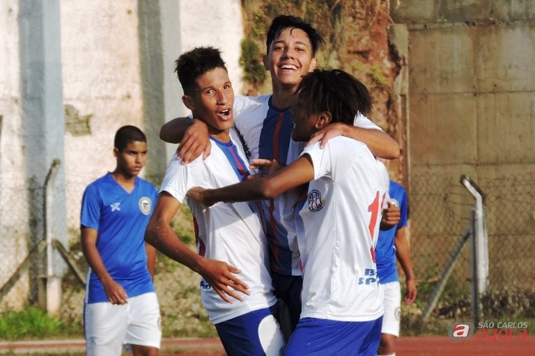 Sub18 venceu por 2 a 1 e continua com 100% de aproveitamento. Foto: Gustavo Curvelo/Divulgação -