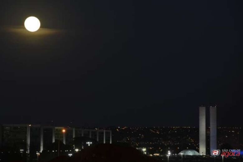 No solstício de inverno, o Hemisfério Sul registra a noite mais longa do ano -
