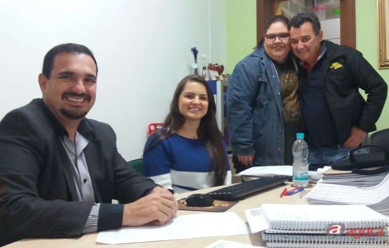 Da esquerda para a direita: vereador Julio Cesar, Bianca Bertacini, Karina Olivio e Toninho Bertacini. Foto: assessoria do vereador -