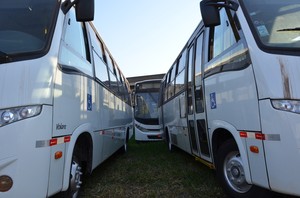 Segundo Prefeitura Municipal, ônibus da nova empresa são novos. -
