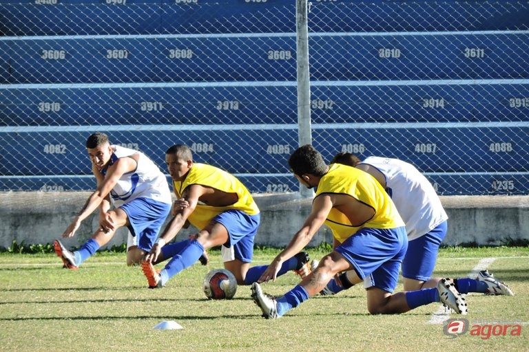 Treino físico é a primeira atividade para o jogo contra o Talentos 10. Foto: Gustavo Curvelo/Divulgação -