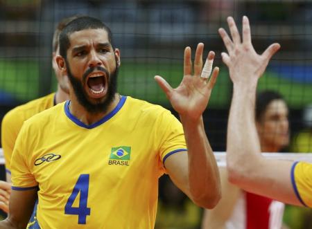 Wallace comemora ponto do Brasil na vitória sobre o México. Foto: Reuters/Marcelo del Pozo -