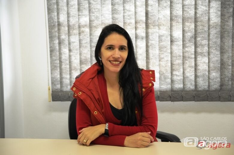 Vanessa Regina de Oliveira Martins é docente do Departamento de Psicologia. Foto: Letícia Longo - 