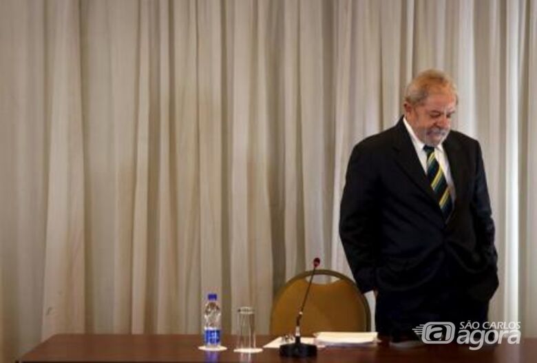 Ex-presidente Luiz Inácio Lula da Silva participa de coletiva de imprensa com jornalistas estrangeiros em São Paulo. Foto: Reuters/Paulo Whitaker/File Photo - 