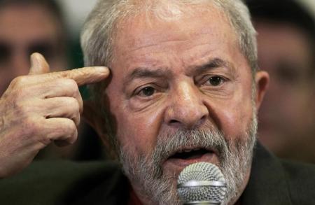 Ex-presidente Luiz Inácio Lula da Silva durante pronunciamento à imprensa em São Paulo. Reuters/Fernando Donasci -