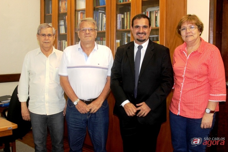 O presidente da Câmara, Julio Cesar, com a reitora da UFSCar, Wanda Hoffmann, o vice-reitor Walter Libardi, o chefe de gabinete da reitoria, Hamilton Viana. Foto: Divulgação -