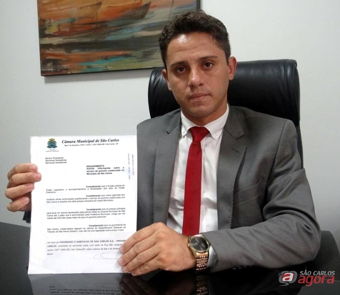 Paraná Filho apresentou requerimento pedindo à Prefeitura informações sobre o serviço de guincho credenciado (foto: assessoria do vereador) -