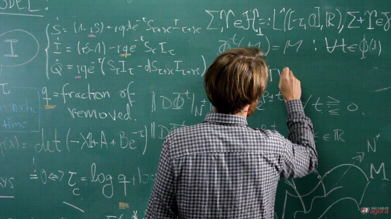 Diretoria de ensino de São Carlos abre processo para contratação de professores -