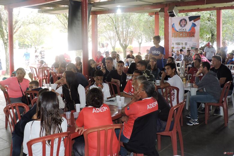 Mais de 100 pessoas prestigiaram o evento, ocorrido no Sindicato dos Metalúrgicos. Foto: Gustavo Curvelo/Divulgação -