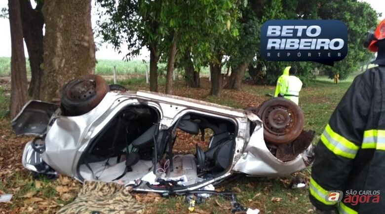 Capotamento mata duas mulheres em estrada da região -