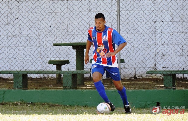 Faro de gol de Lucas Gomes tem ajudado o Lobão a conseguir vitórias na Taça Paulista. Foto: Gustavo Curvelo/Divulgação -