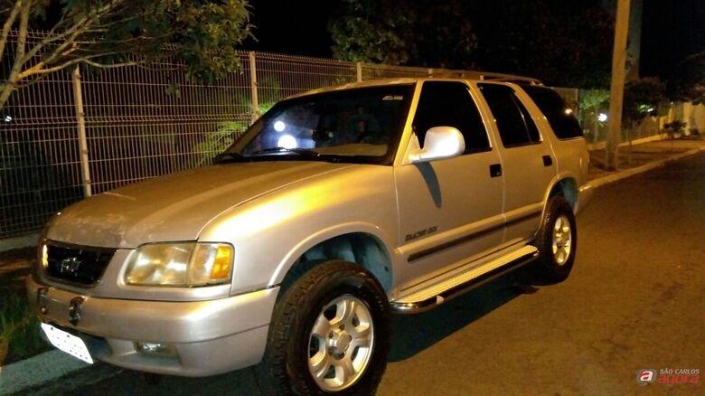 Mulher pede ajuda para encontrar veículo furtado -